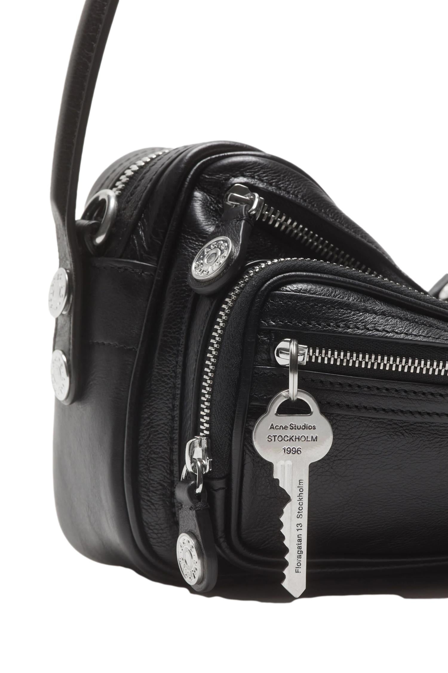 Acne Camero Party Veske Sort