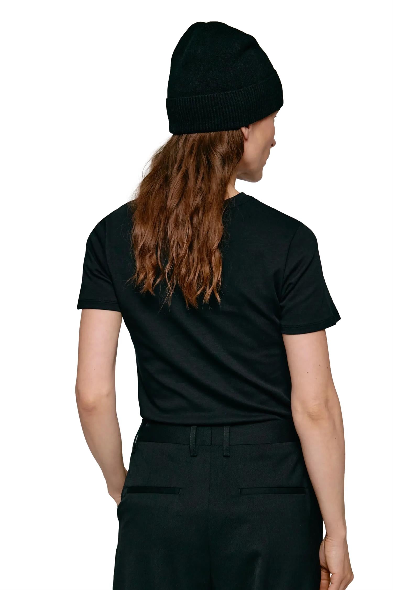 Julie Josephine Agnes Tee T-shirt Sort - modostore.no