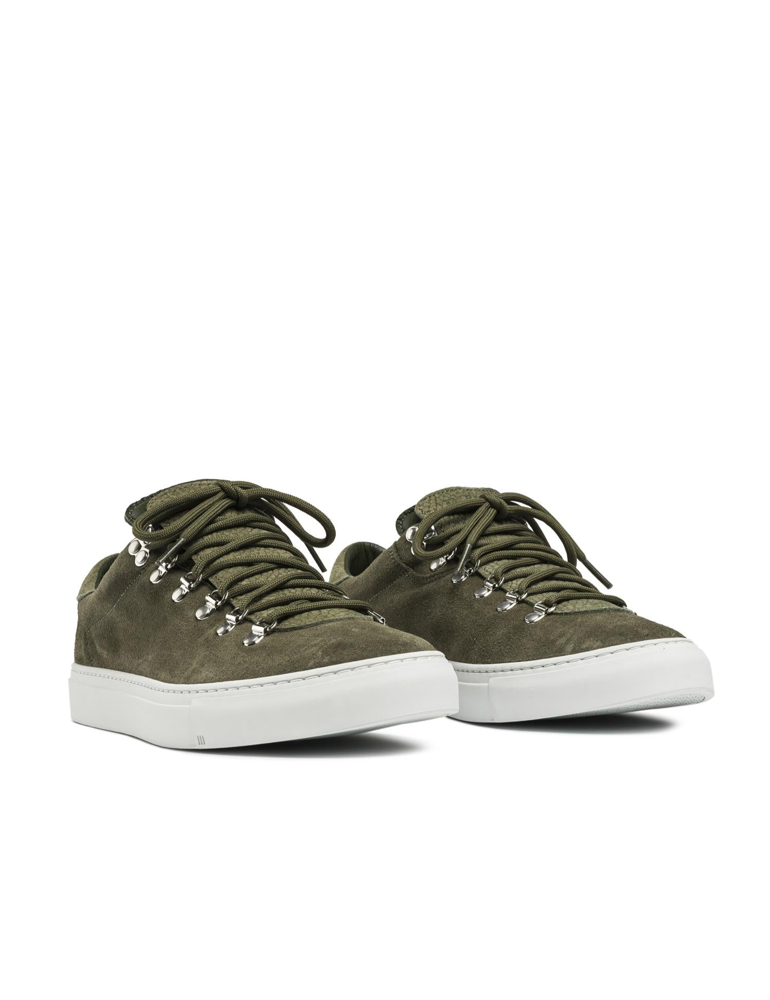 Diemme Marostica Low Sage Green semskede sko i olivengrønn, lav topp for menn, med mykt suede-materiale.