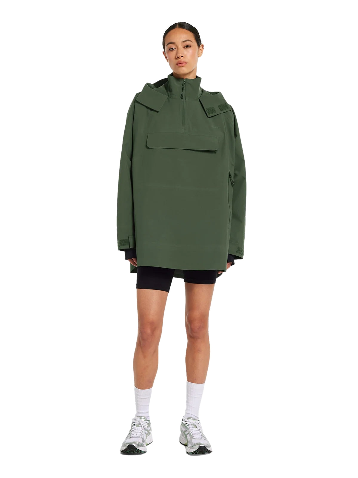 Blæst Voss Poncho Dusty Green Jakke Oliven - modostore.no