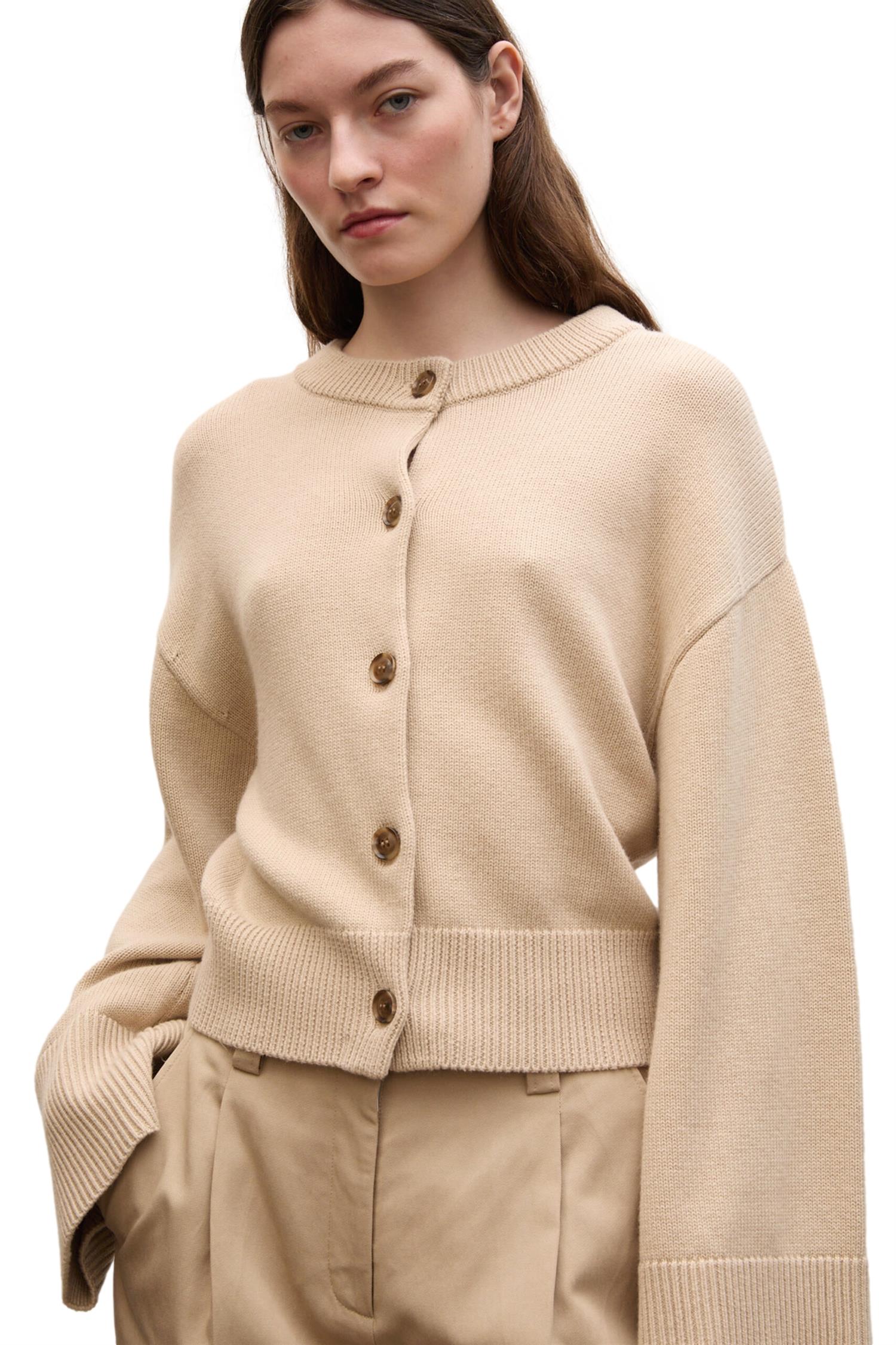 Julie Josephine Wide Sleeve Cardigan Cardigan Sand - modostore.no