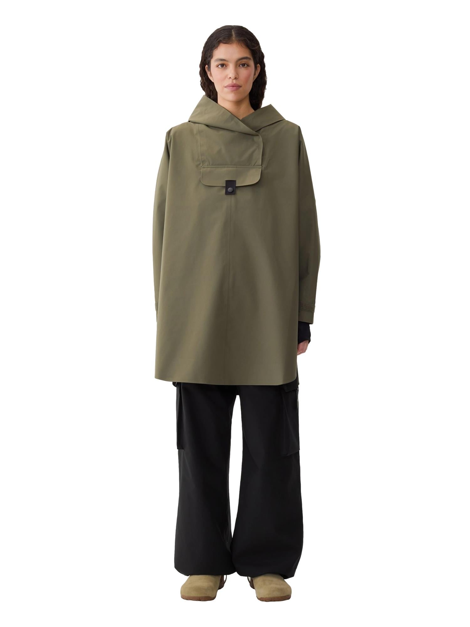 Blæst Bergen Poncho Dark Navy Jakke Mørkeblå | modostore.no
