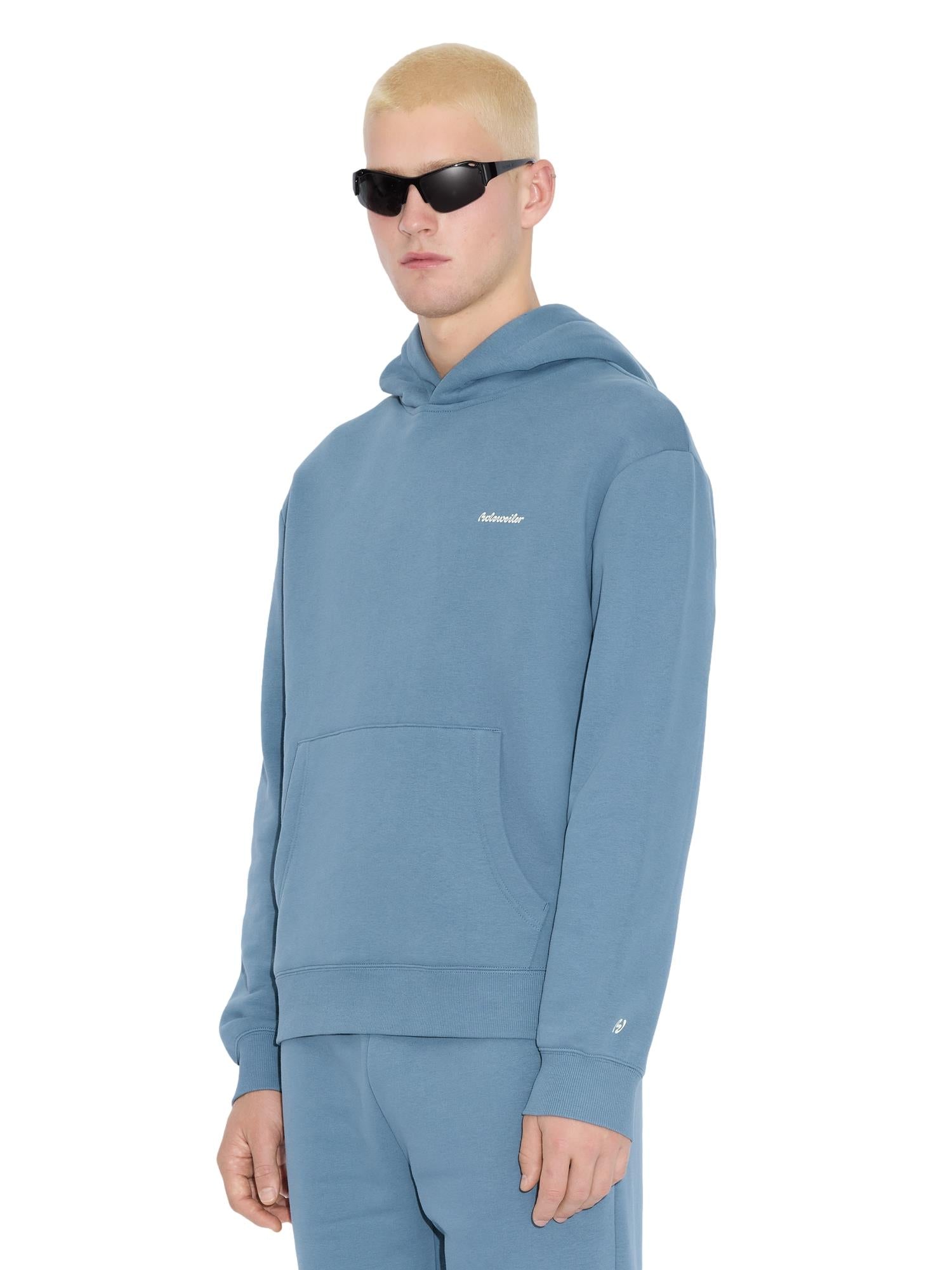 Holzweiler M Regular Hoodie Hettegenser Blå - modostore.no