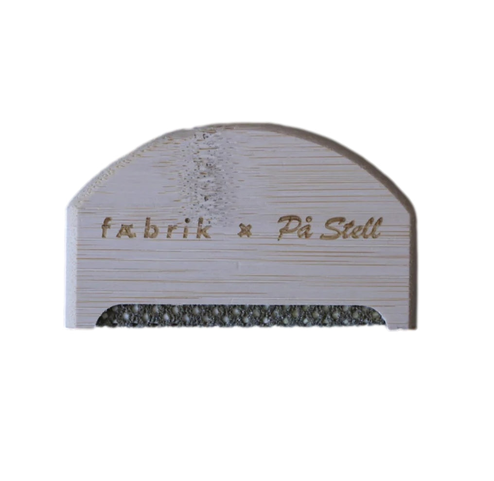 Fæbrik Wool Comb Nuppefjerner Beige - modostore.no