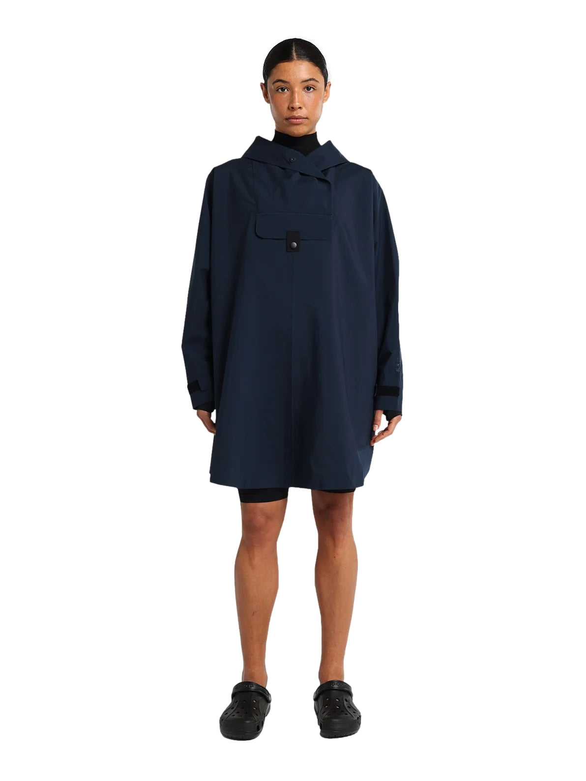 Blæst Bergen Poncho Dark Navy Jakke Mørkeblå - modostore.no