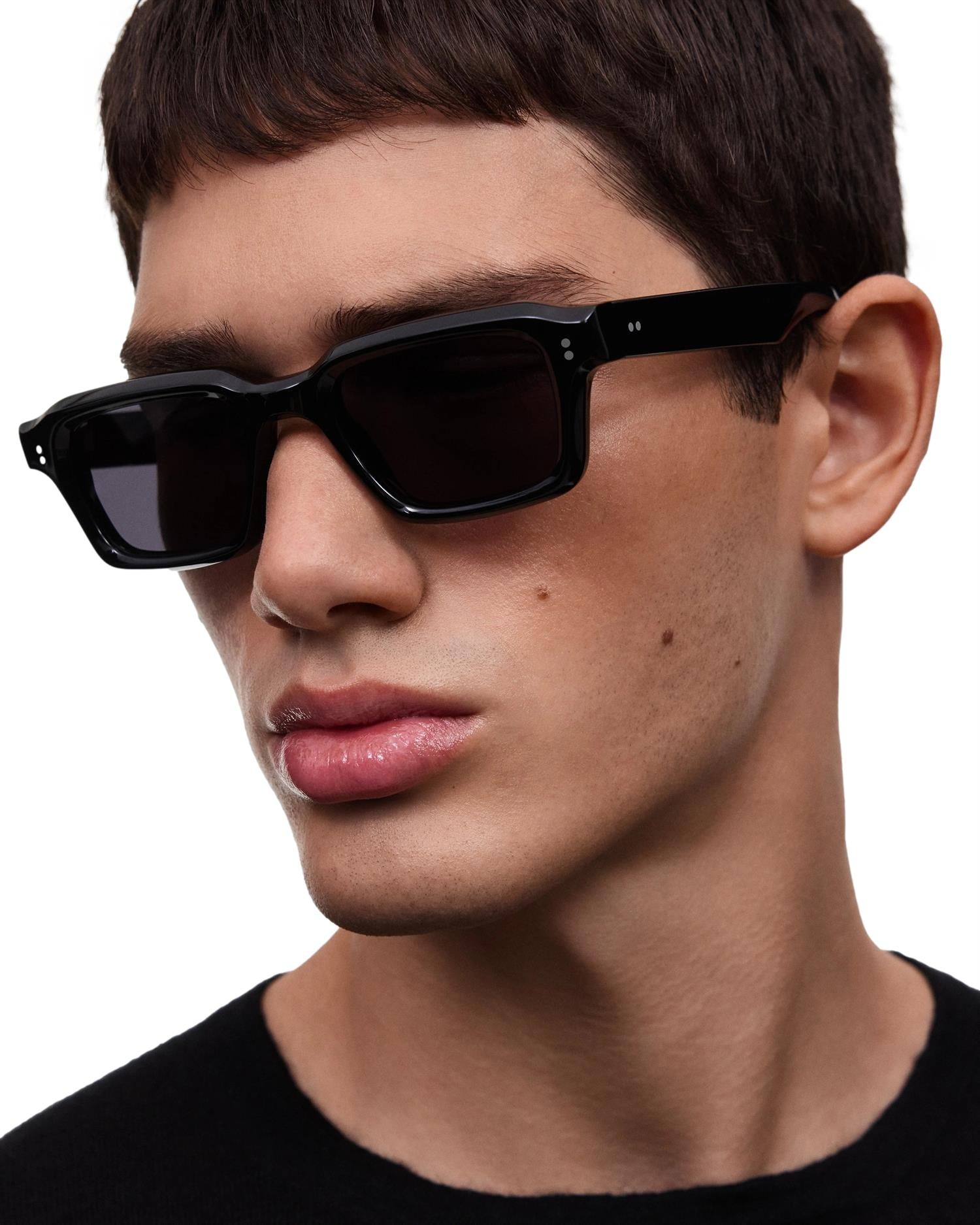 Chimi Eyewear 03 Photochromic Black Solbriller Sort - modostore.no