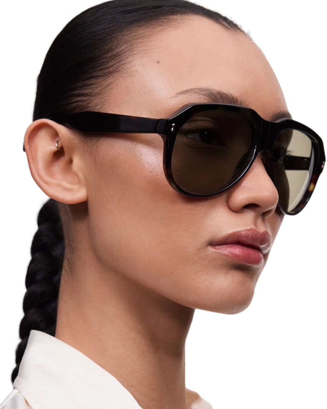 Chimi Eyewear Caine solbriller i tortoise-mønster med brune glass og ramme, stilfullt og beskyttende for øynene