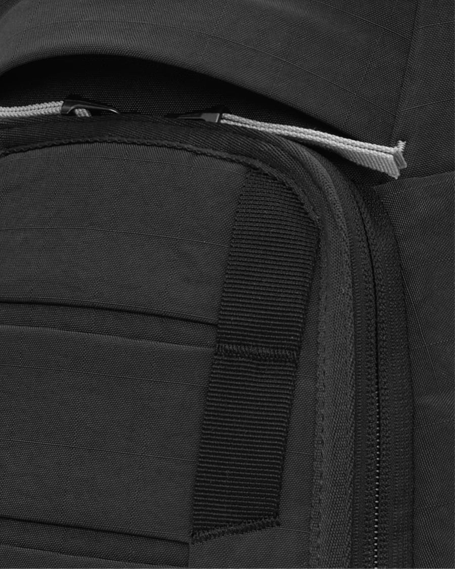Db Hugger Backpack 25L Charcoal Grey Sekk Koksgrå - modostore.no