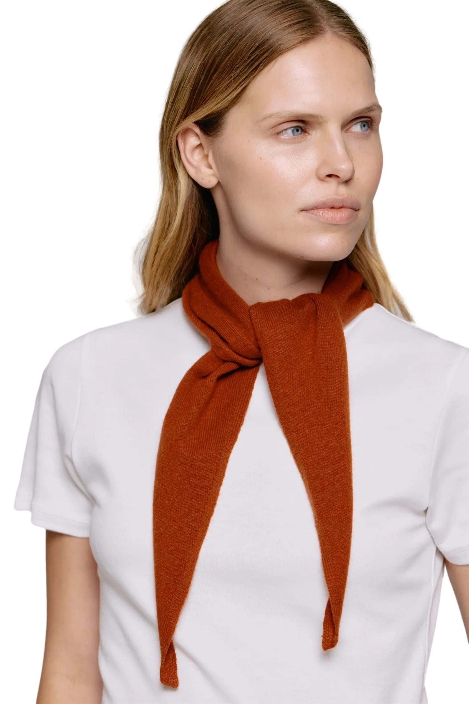 Julie Josephine Rose Scarf Skjerf Rustrød - modostore.no