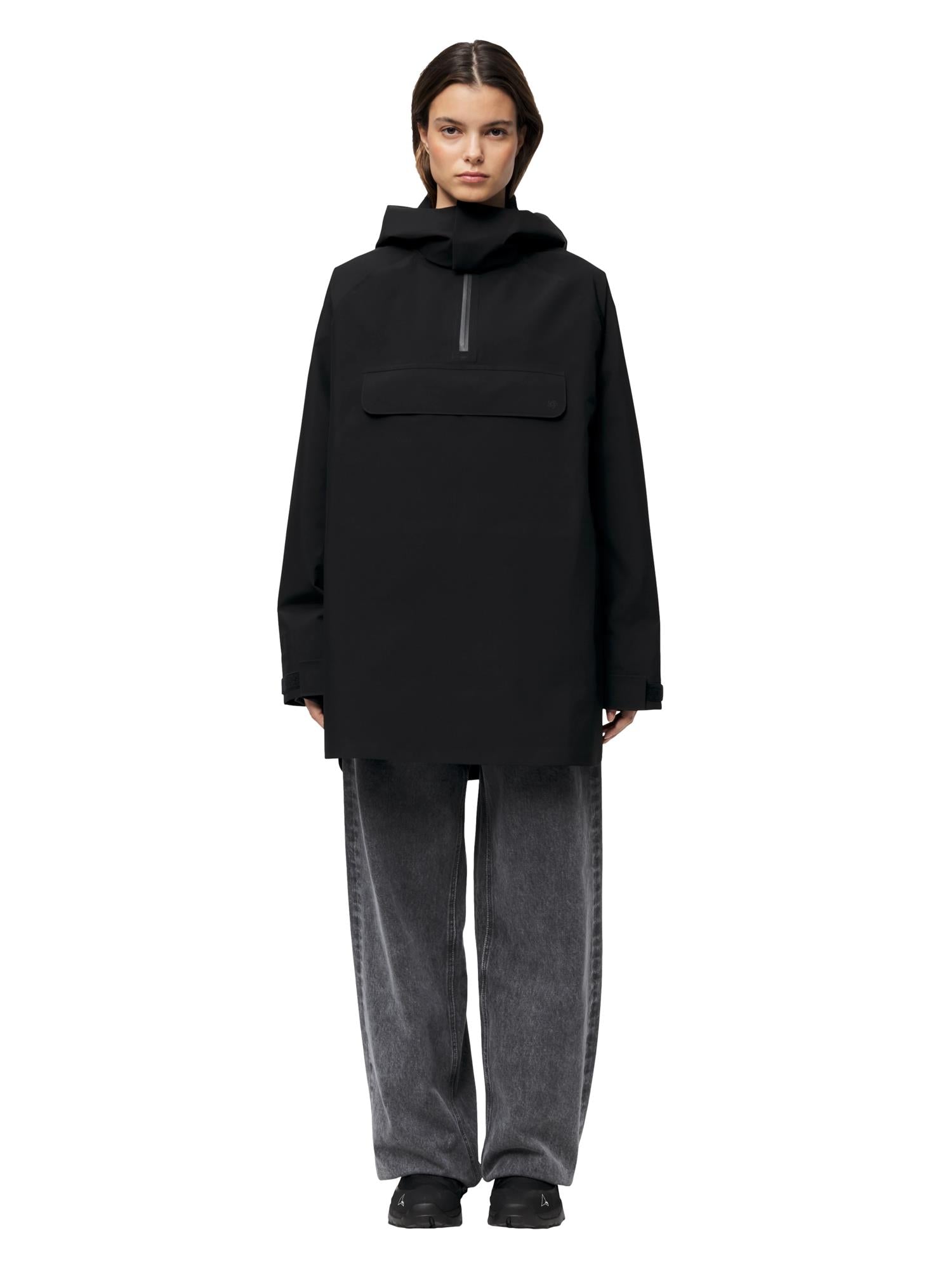 Blæst Voss Poncho Black Jakke Sort