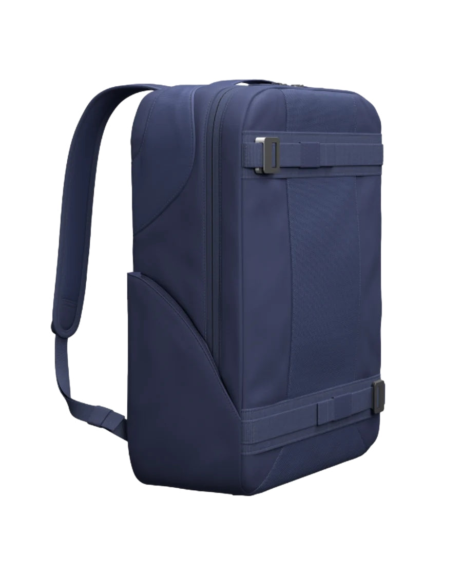 Douchebags Skateboarding Daypack 20 L Blå Sekk Navy - modostore.no