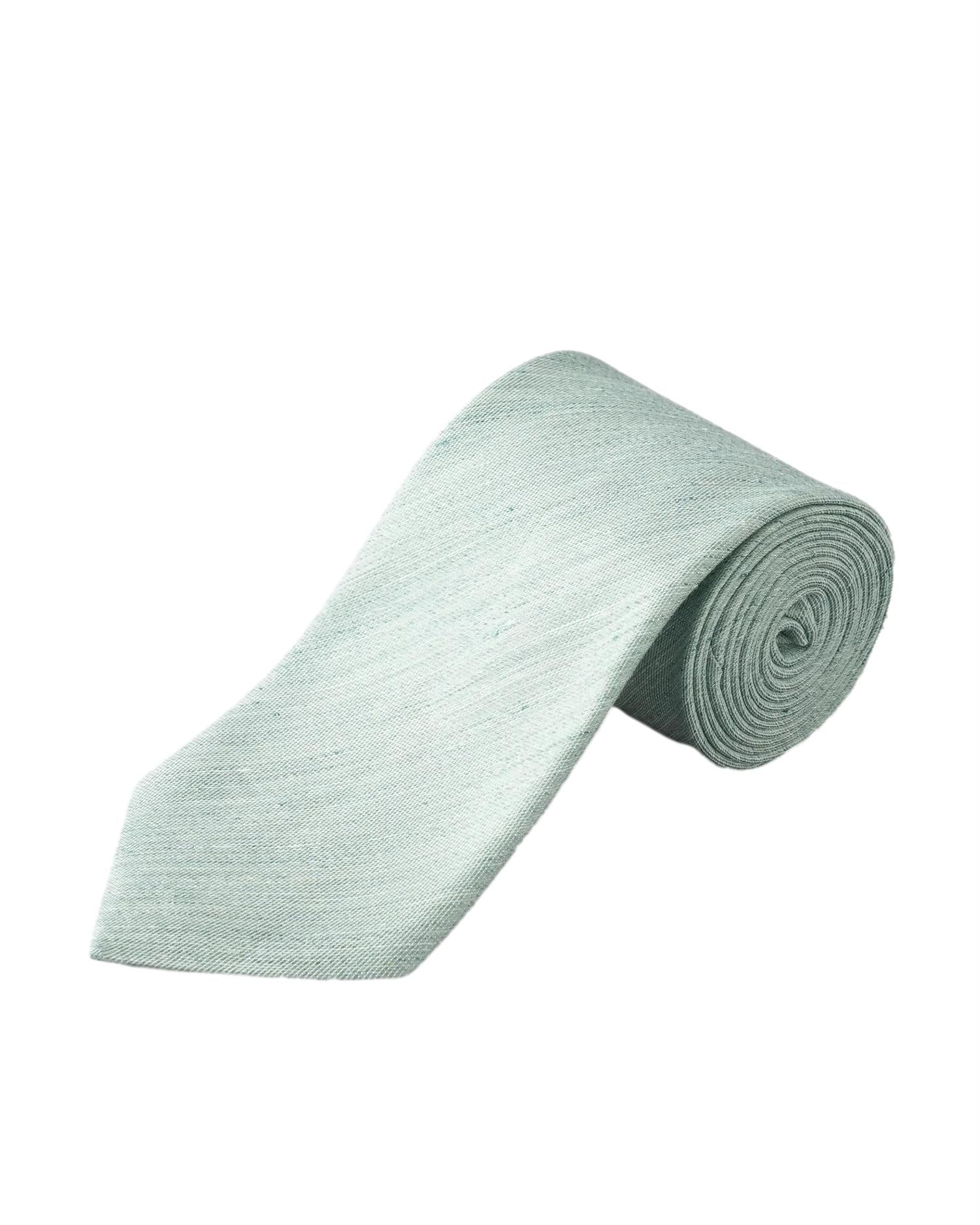Lysegrønn Eton silkeslips av lin, elegant og glatt, med klassisk design, perfekt for formelle anledninger.