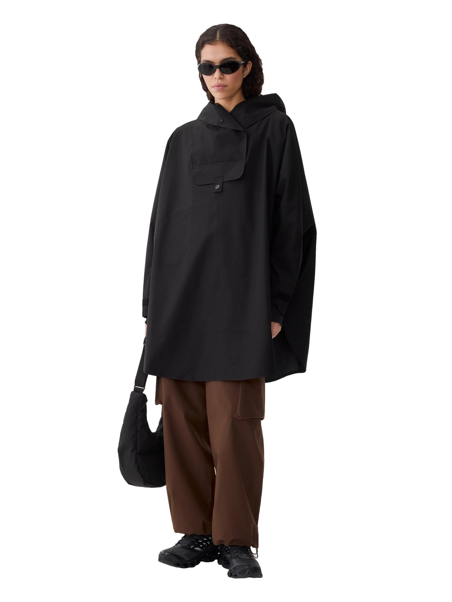 Blæst Bergen Poncho Black Jakke Sort