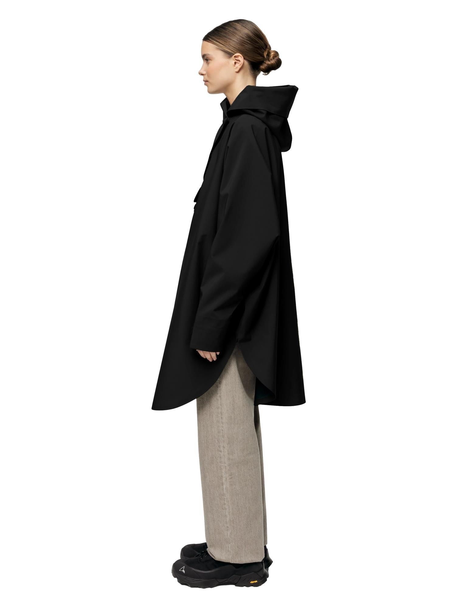 Blæst Bergen Poncho Black Jakke Sort