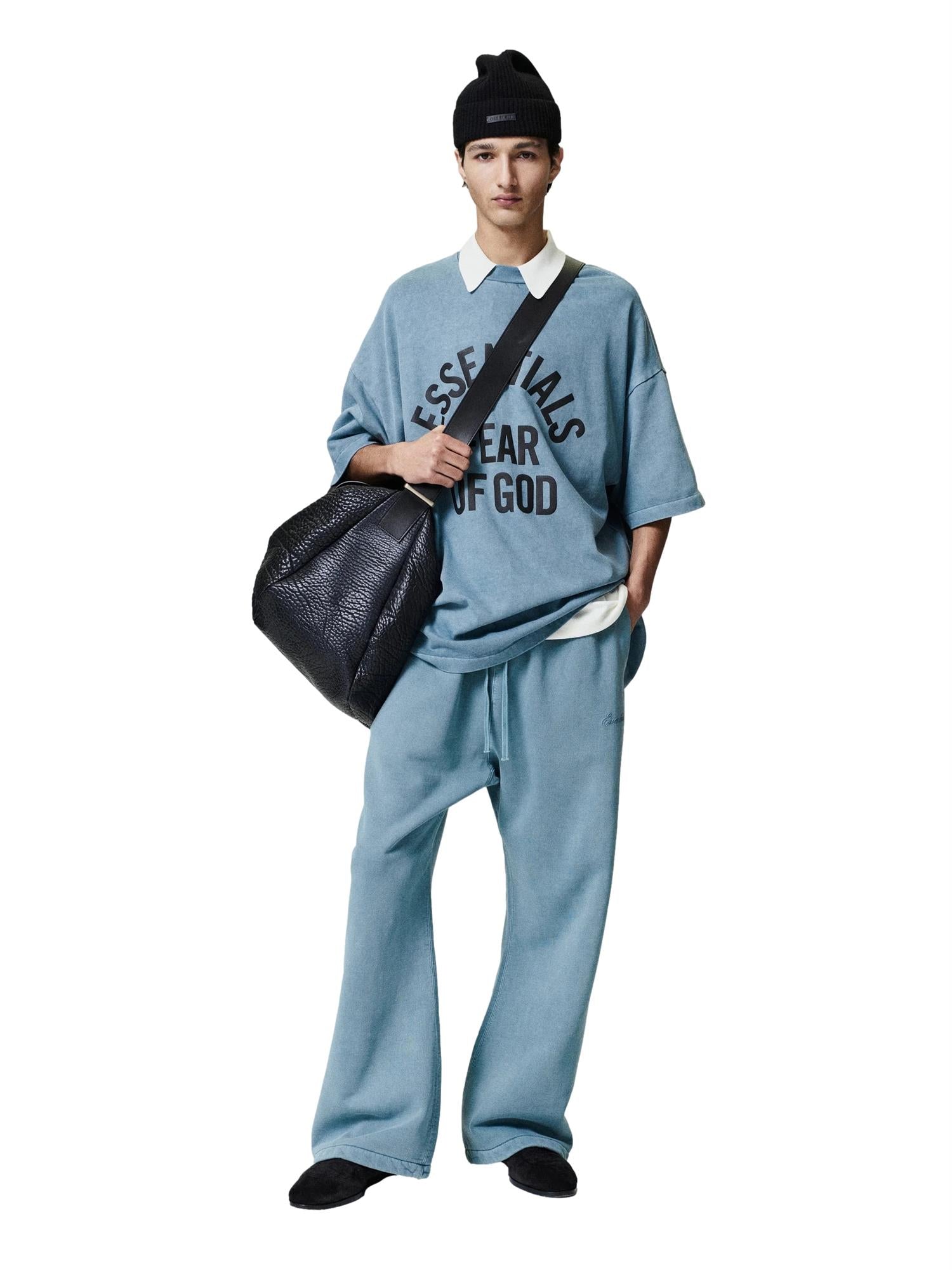 Fear of God Essentials Campus 90's Short Sleeve Tee T-shirt Blå - modostore.no