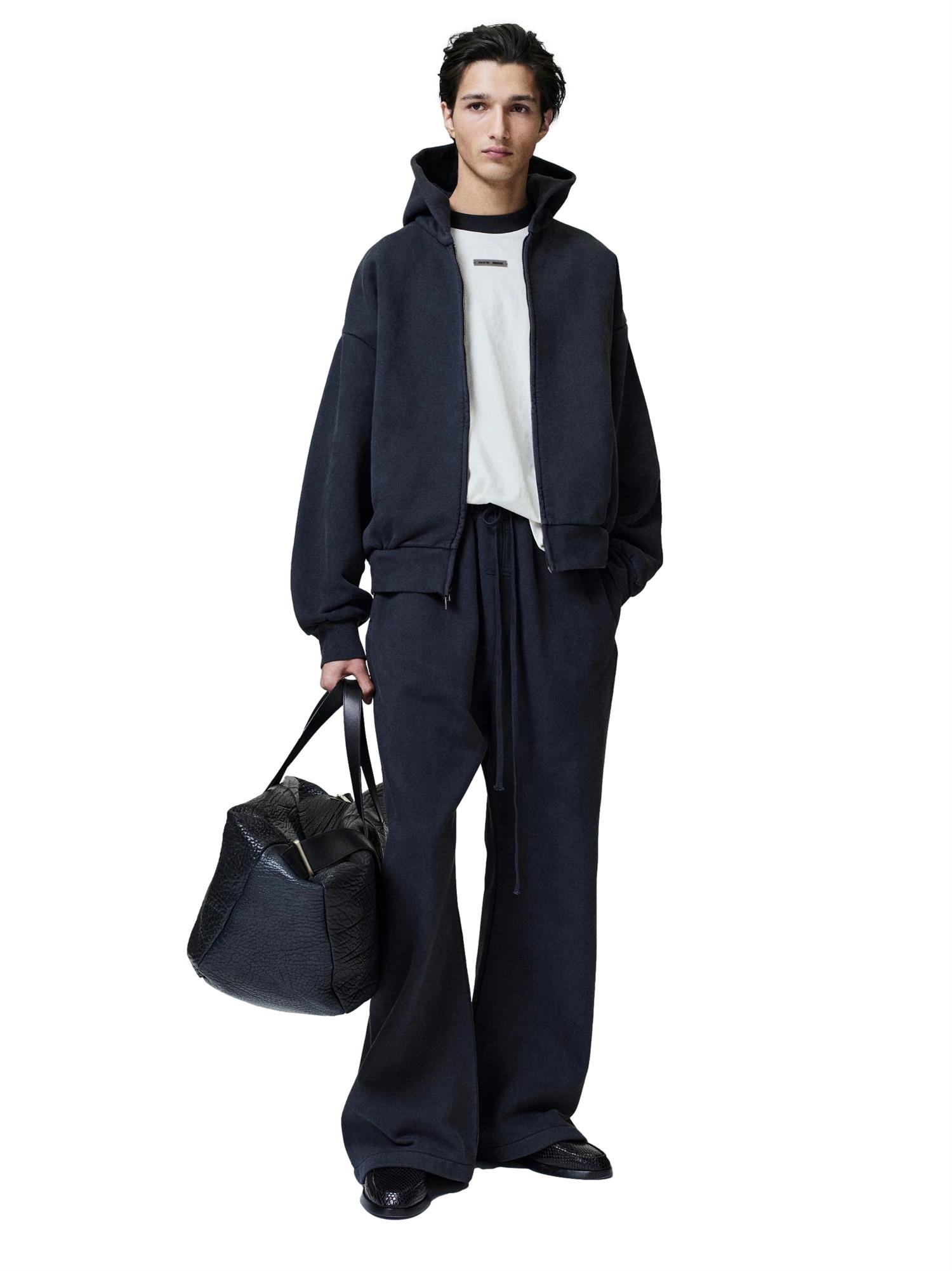 Fear of God Essentials Classic Full Zip Hoodie Hettegenser Vasket Sort - modostore.no