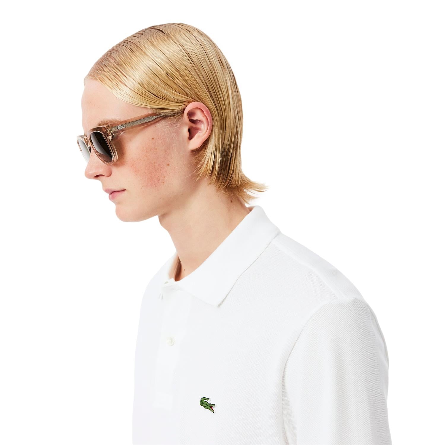 Lacoste langermet poloskjorte i klassisk passform, hvit, med krage og knappestolpe.
