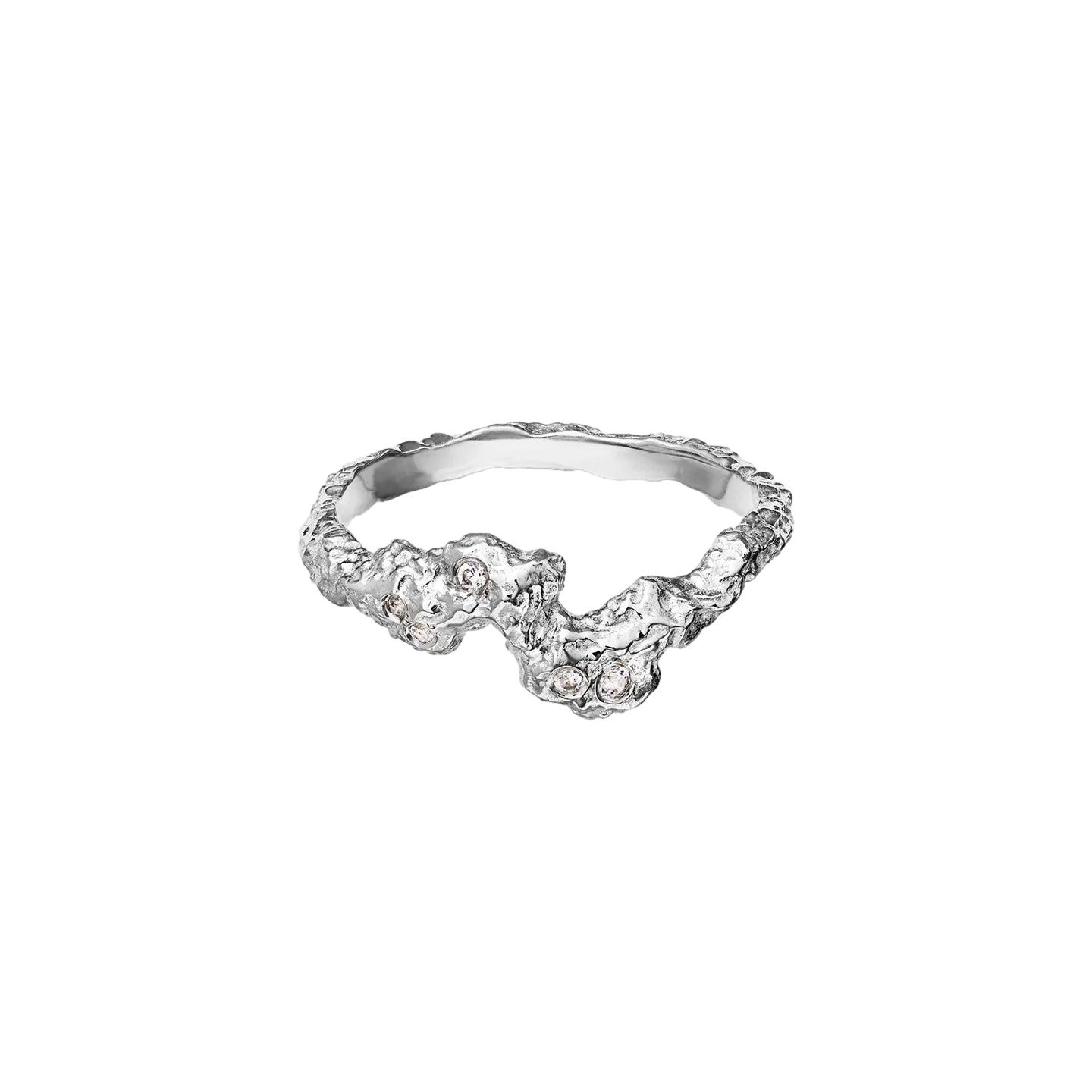 Sølv Maanesten Frida-ring vist på en finger, detaljert design med elegant og minimalistisk stil, smykker av høy kvalitet
