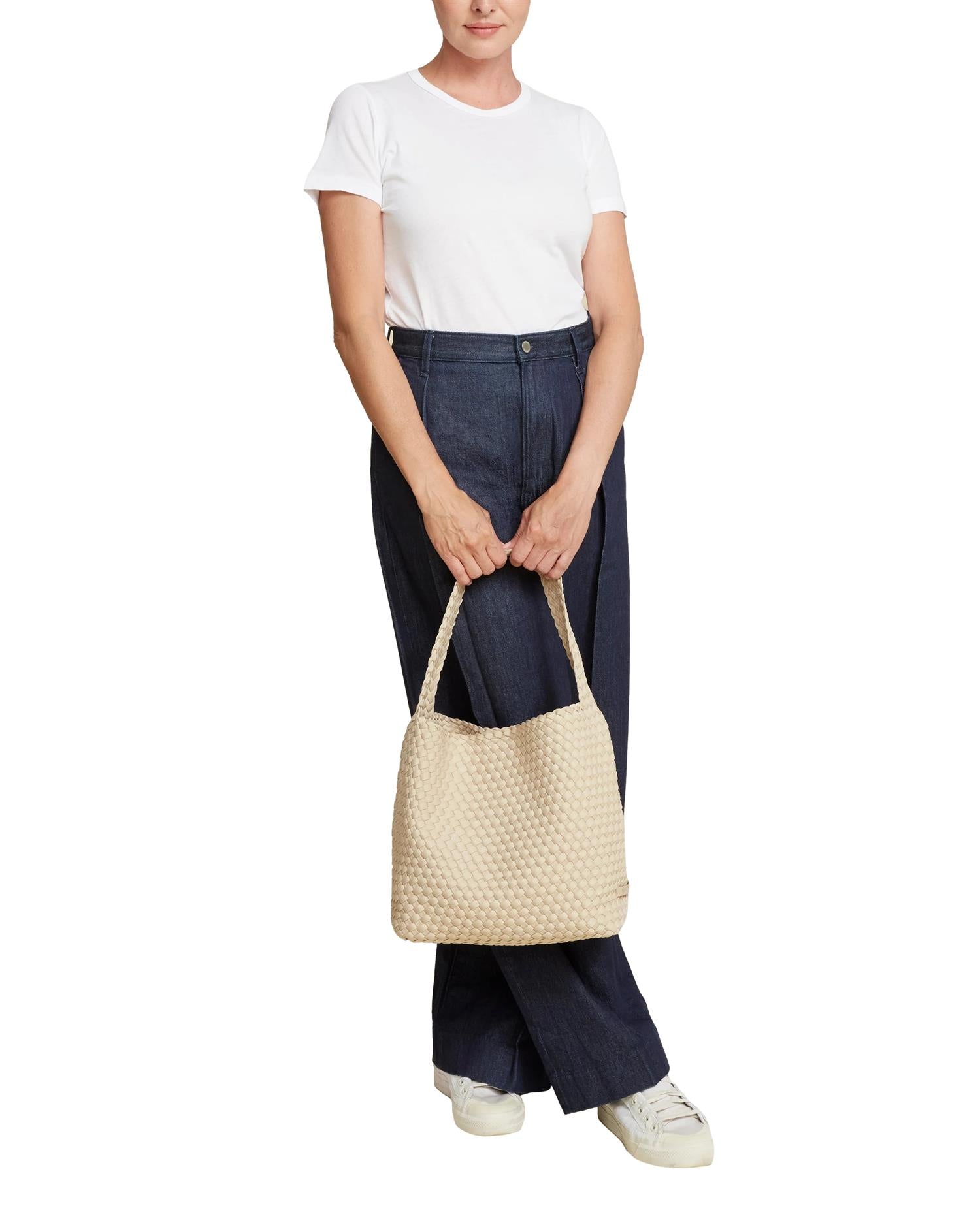 Naghedi Nomad Medium Hobo Ecru Veske Beige - modostore.no
