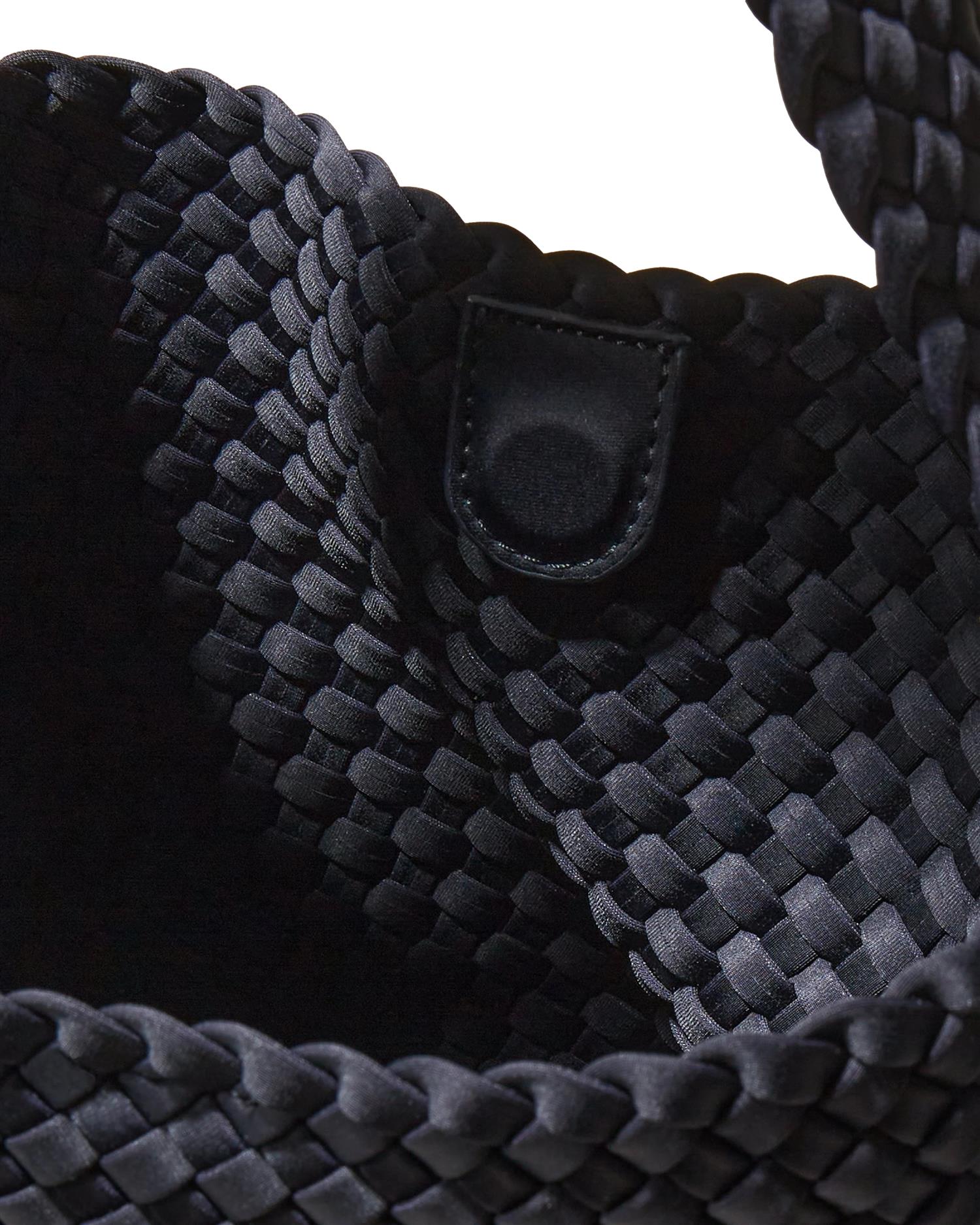 Naghedi Nomad Medium Hobo Onyx Veske Sort - modostore.no