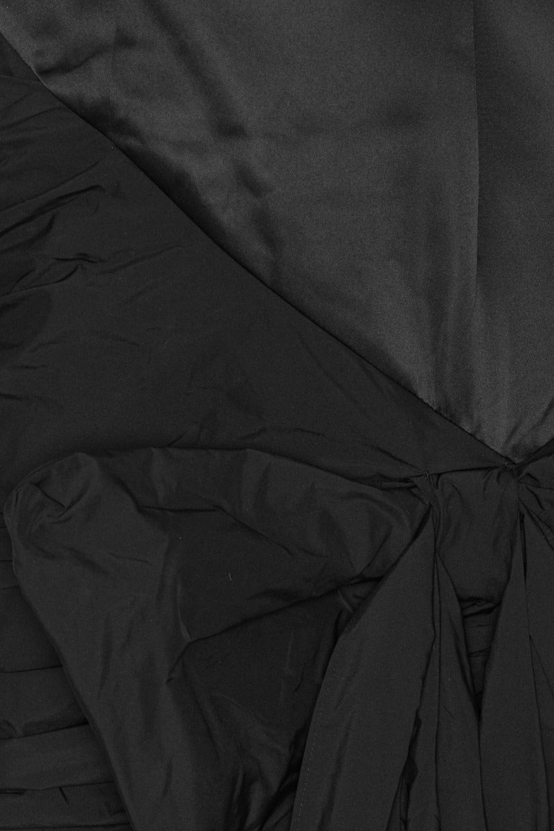 ROTATE Satin Bow Dress Kjole Sort - modostore.no