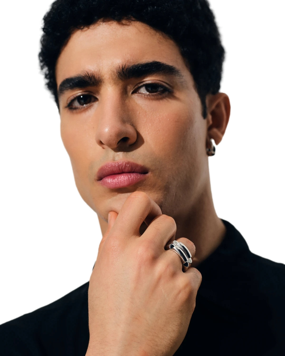 48 TOM WOOD Kimberlitt Ring　UNISEX Tom Wood Kimberlitt Dented Ring | Silver | FARFETCH UK