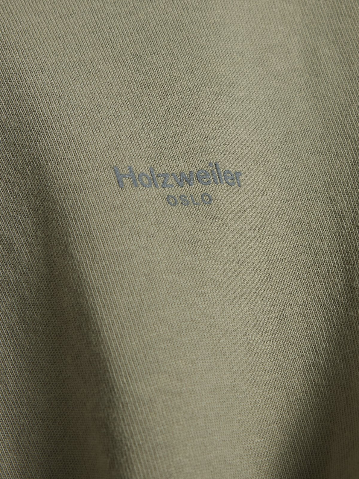 Holzweiler Tucker Oslo Tee T-shirt Oliven - [shop.name]